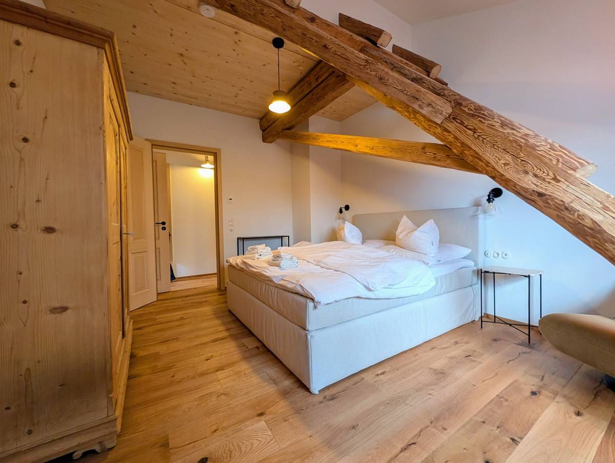 PXL_20251230_130706678.MP